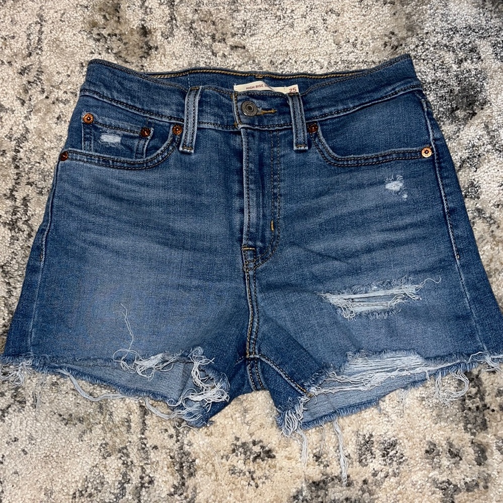 Levi’s denim shorts